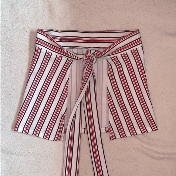 striped backless top - Picture 2 of 2